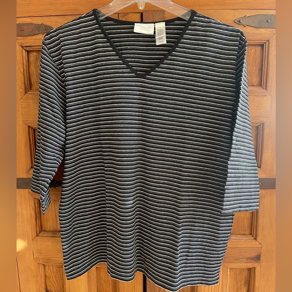 3/4 sleeve V-Neck Tee